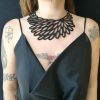 Platinum & black reversible necklace with nature-inspired design - Image 5