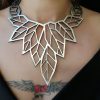 Yellow gold color lace V bib necklace, minimalist plant leaves design - Image 4