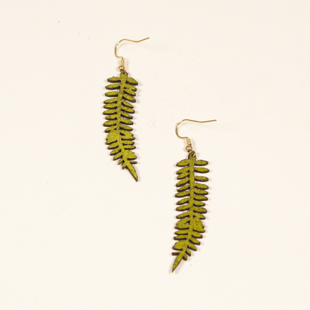 Love Short Earrings - Teo Geo