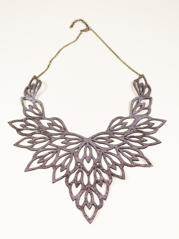 Leather bib necklace V 8 Leather bib necklace V - Image 7